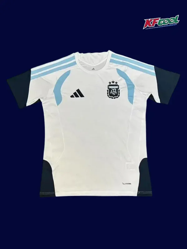 Argentina white training shirt 26/27 fans front, lightweight top