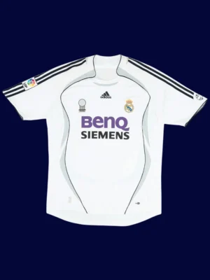 Beckham Real Madrid home white retro jersey front 06/07, high-quality breathable fan classic.