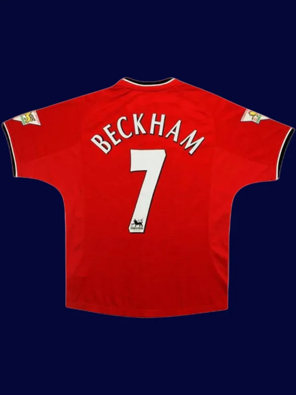 Beckham Manchester United home retro jersey back 00/02 with #7, high-quality breathable design.
