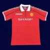 front view of Beckham #7 Manchester United home retro jersey (98/99) in red.
