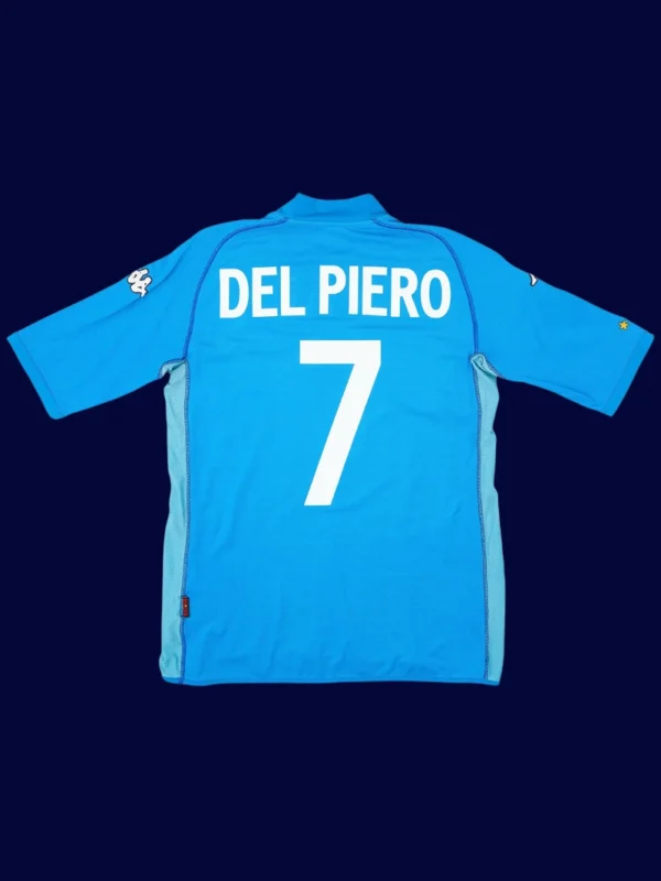 Del Piero Italy home retro jersey back World Cup 2002 with #7, high-quality breathable design.