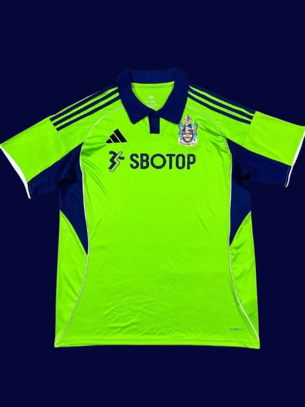 Fulham Away Green Jersey 25/26 Fans Version front with green colorway and badge.