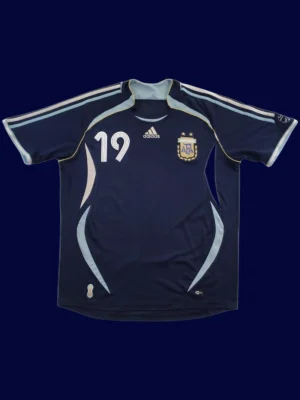Messi Argentina away retro jersey front WC 2006, high-quality breathable fan classic.