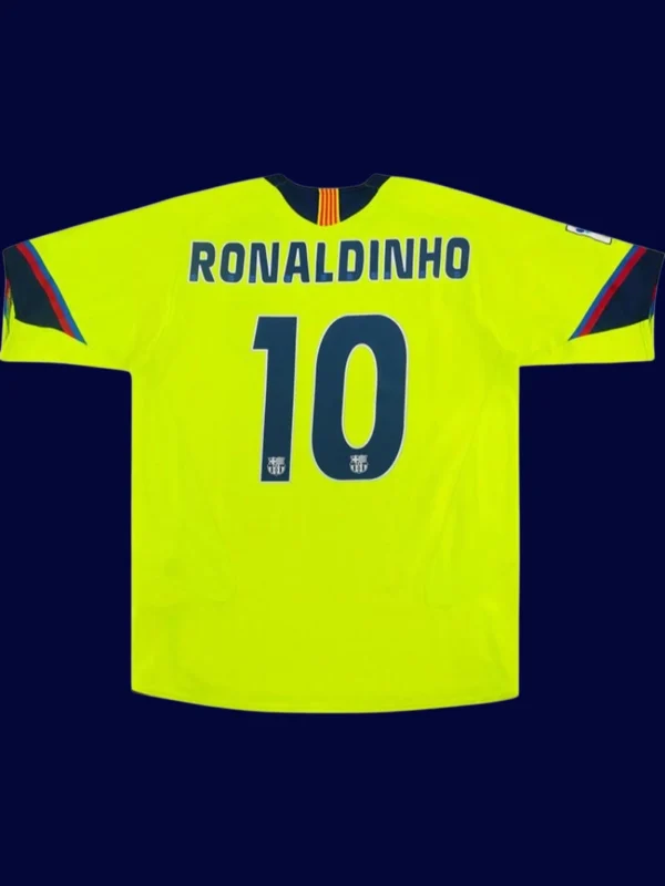 Ronaldinho Barcelona away green retro jersey back 05/06 with #10, high-quality breathable design.