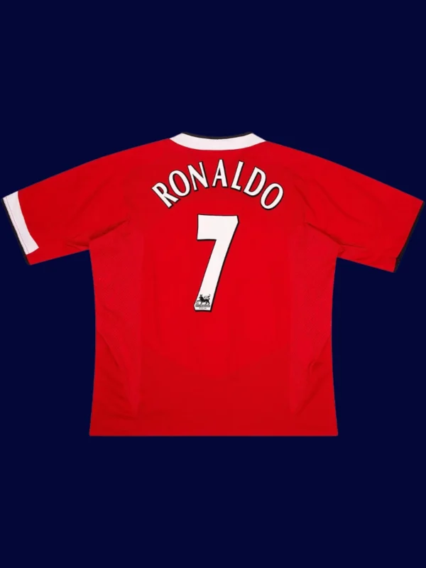 Ronaldo home jersey back with #7, lightweight breathable and iconic.