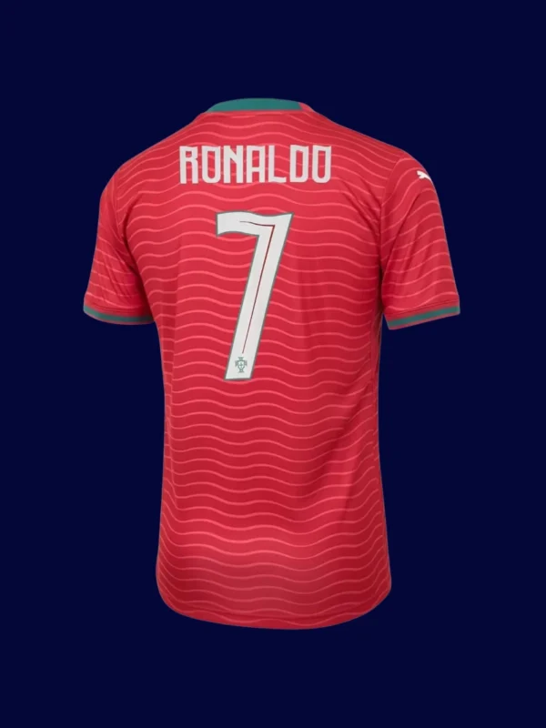 Ronaldo home red jersey back, #7 stands out, lightweight breathable.