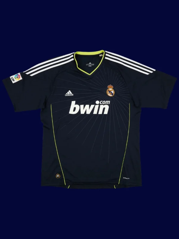 Ronaldo 7 Real Madrid Away Black Retro Jersey 1011A - KFCool – Football Jerseys & Soccer Kits Store Real Madrid away black retro jersey front, Ronaldo legendary #7 breathable classic for fans.