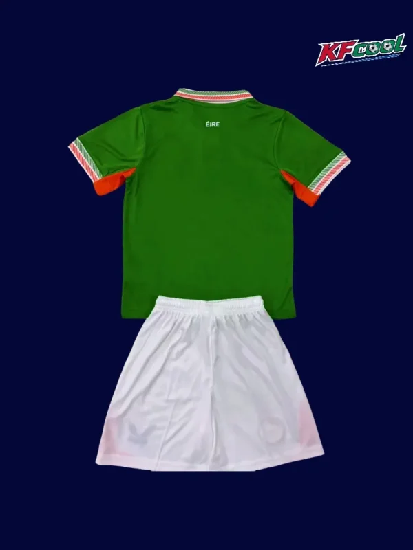Back view of Ireland kids 25/26 home green kit