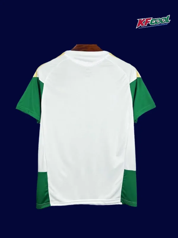 Italy white training shirt 26/27 fans version back with seam detail.