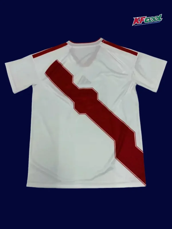 Back view of Peru 26/27 home white fans jersey