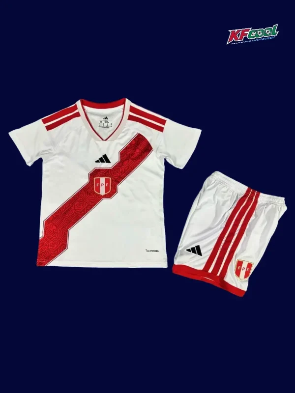 Peru kids 26/27 home white football kit front