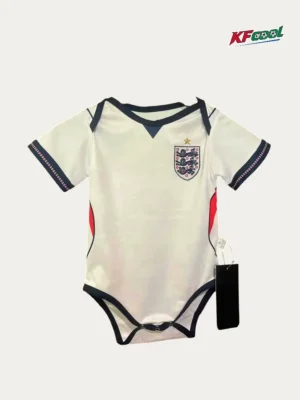 England Home White Babysuit Infant Crawl 26/27